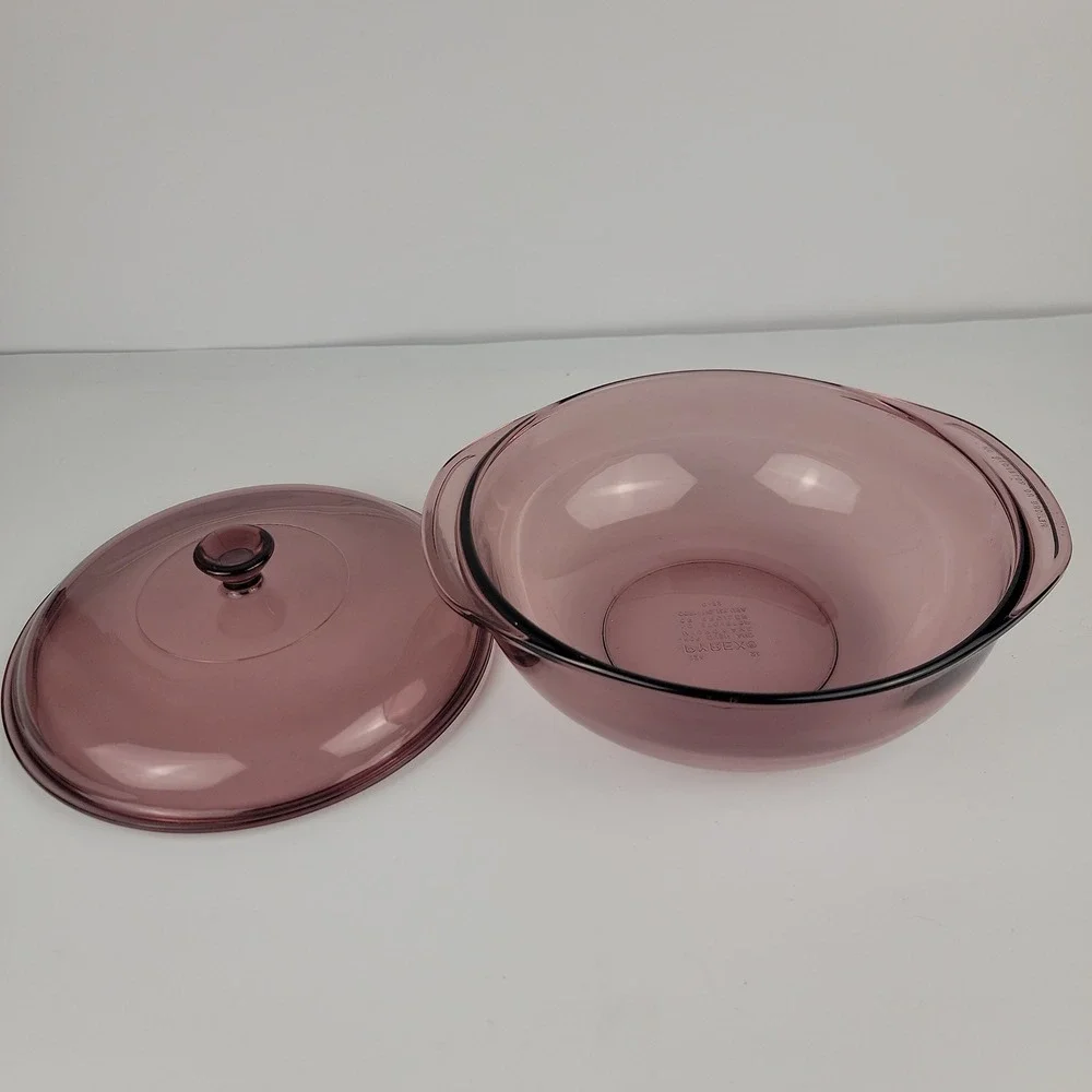 Pyrex Visions Cranberry Glass Casserole Dish with Lid 2 Qt Round 024 Purple USA